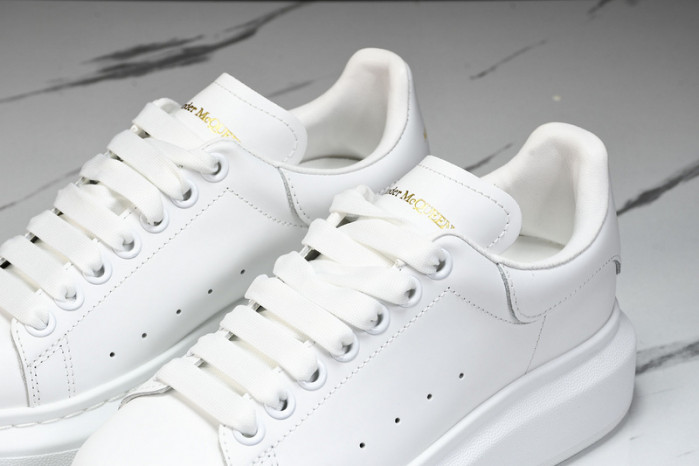 Alexander McQueen sneaker