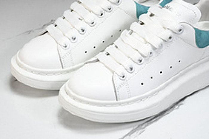 Alexander McQueen sneaker