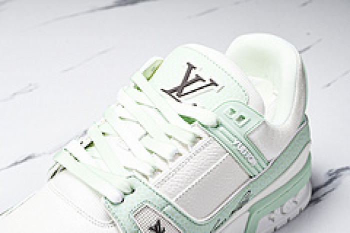 L&V SNEAKERS