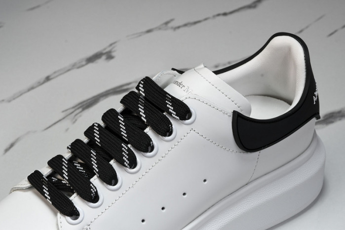 Alexander McQueen sneaker