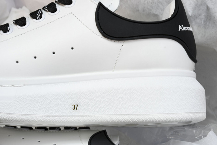 Alexander McQueen sneaker