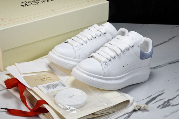 Alexander McQueen sneaker