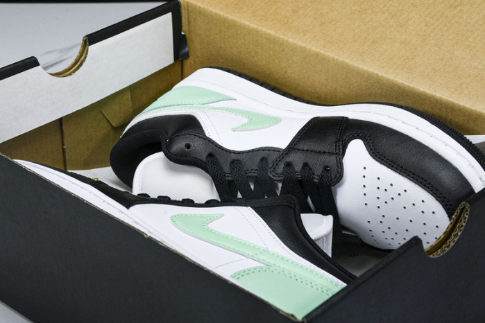 Air Jordan 1 Low 553558-131