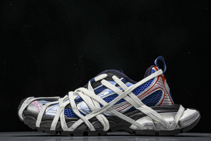 BLEN Phantom Sneaker 778698 W3XLL 0525