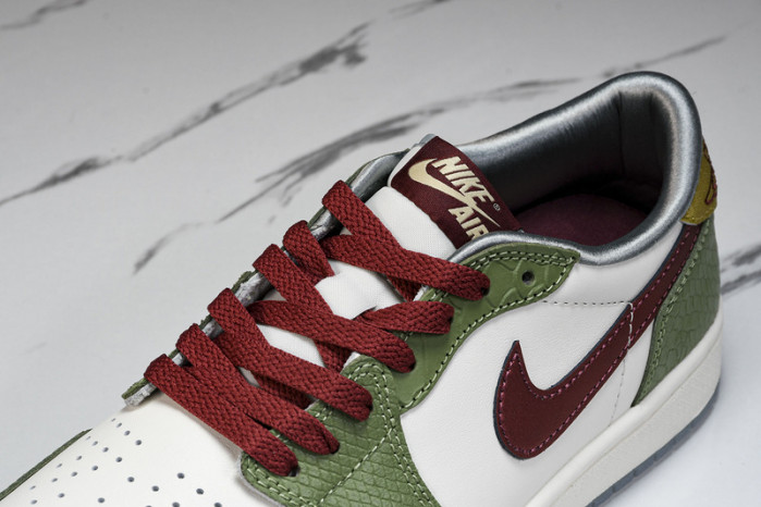 Air Jordan 1 Low OG“Year of the Dragon” FN3727-100