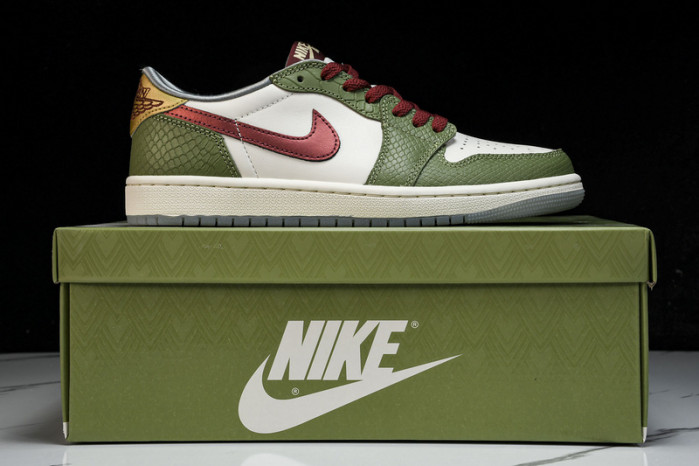Air Jordan 1 Low OG“Year of the Dragon” FN3727-100