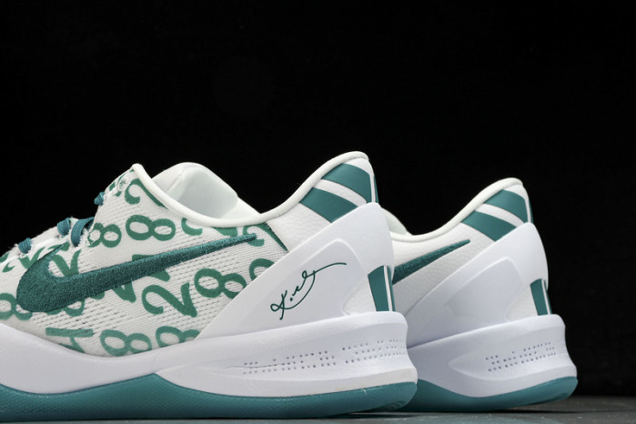 NIKE KOBE 8 PROTRO “Radiant Emerald” FQ3549-101