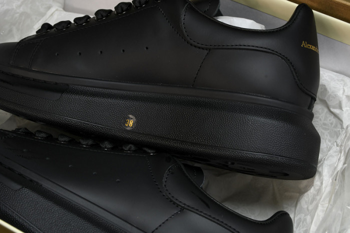 Alexander McQueen sneaker