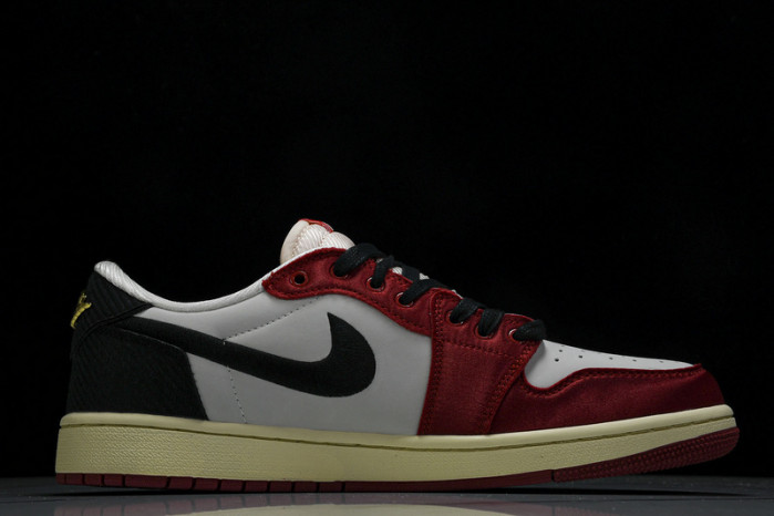 Jordan 1 Retro Low OG Trophy Room Away FN0432-100