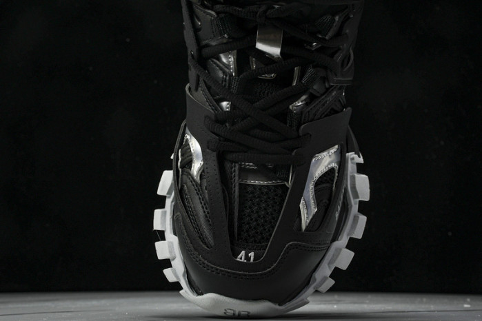 BLEN Track W2FSC 1081