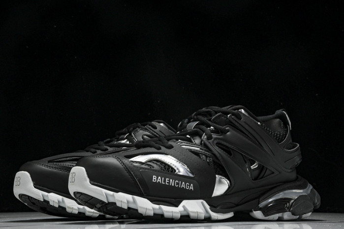 BLEN Track W2FSC 1081