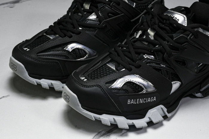 BLEN Track W2FSC 1081