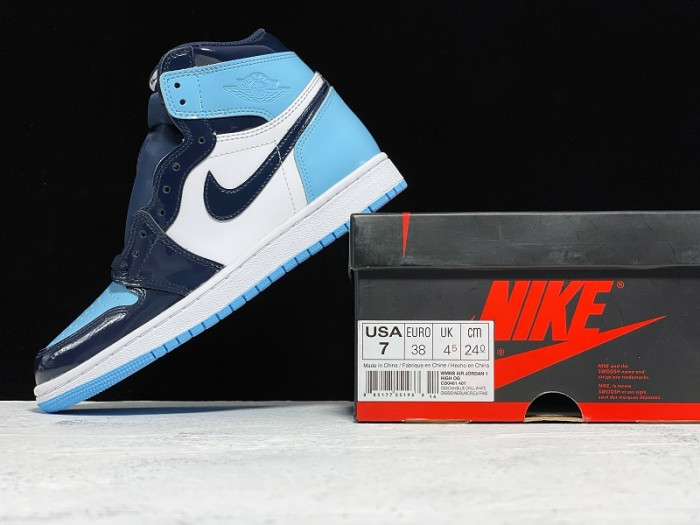 AIR JORDAN 1 RETRO HIGH UNC PATENT CD0461-401