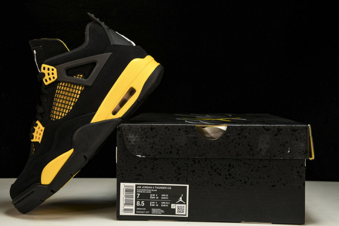 Jordan 4 Retro Thunder (2023) - DH6927-017