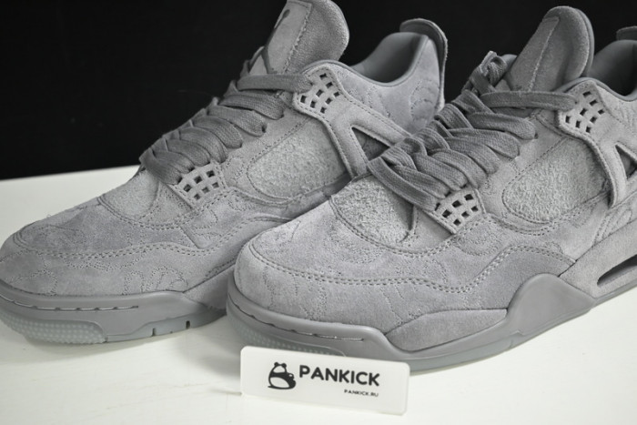 Air Jordan 4 Retro Kaws 930155-003