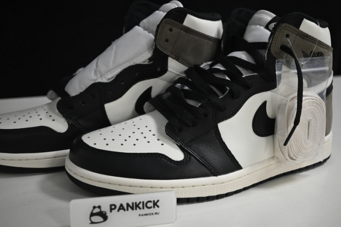Air Jordan 1 High OG “Dark Mocha” 555088-105