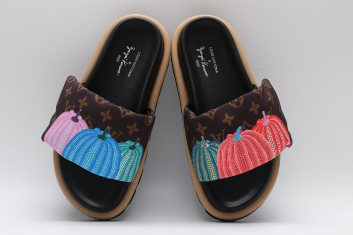 L&V SLIPPERS