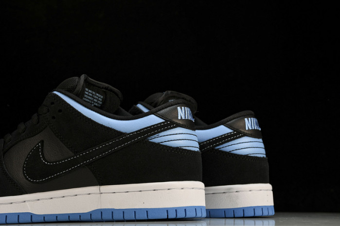 NK Dunk SB Low“Sub Zero” 304292-048