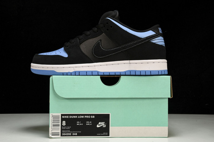 NK Dunk SB Low“Sub Zero” 304292-048