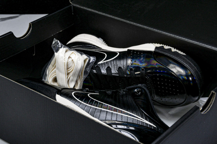 UNDEFEATED x Nike Kobe 4 Protro CQ3869-001