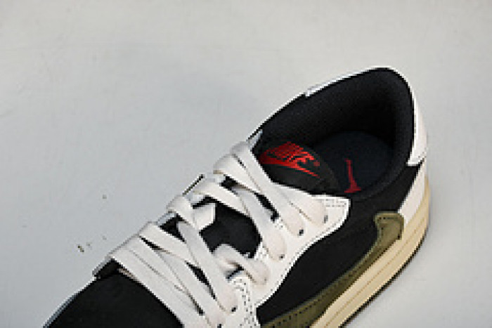 KIDS TRAVIS SCOTT X JORDAN AJ 1 LOW OG“OLIVE”PS DZ5909-106
