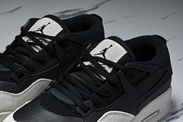 Air Jordan 4 Retro 912853-783902