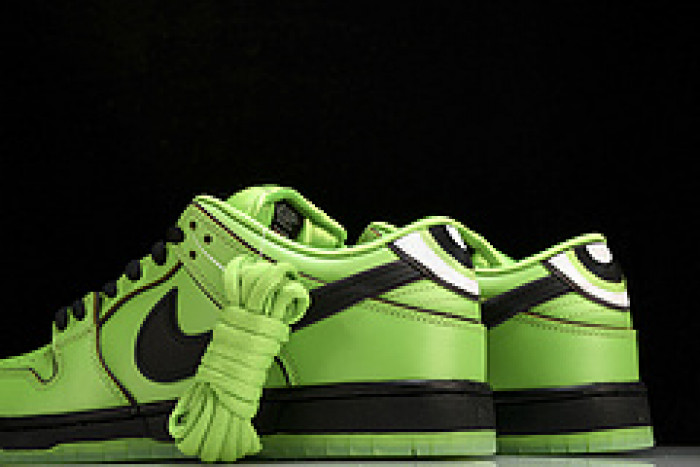 The Powerpuff Girls x NK Dunk SB Low FZ8319-300