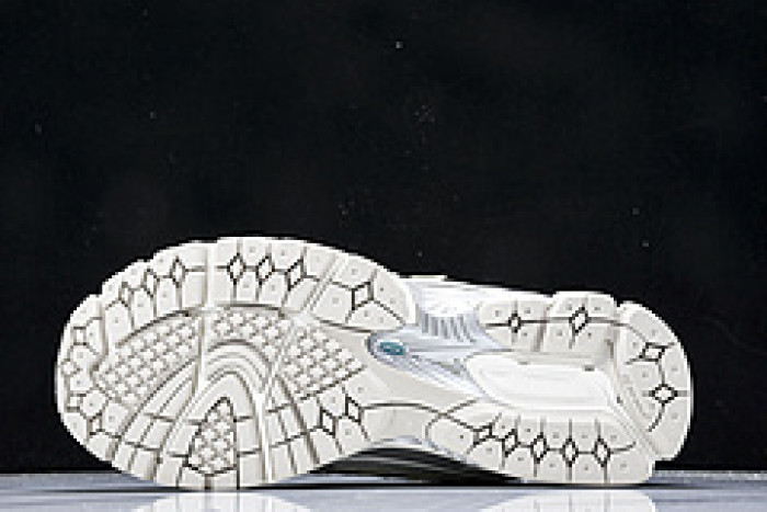 New Balance M1906REE