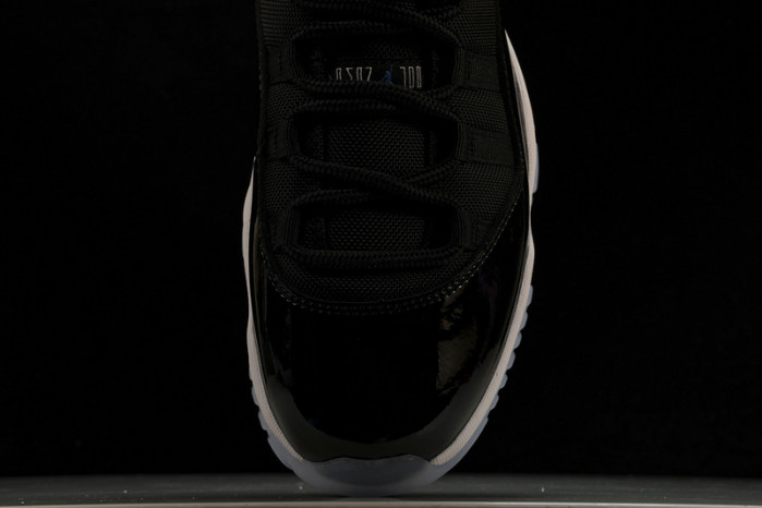 Air Jordan 11 Low "Space Jam" FV5104-004