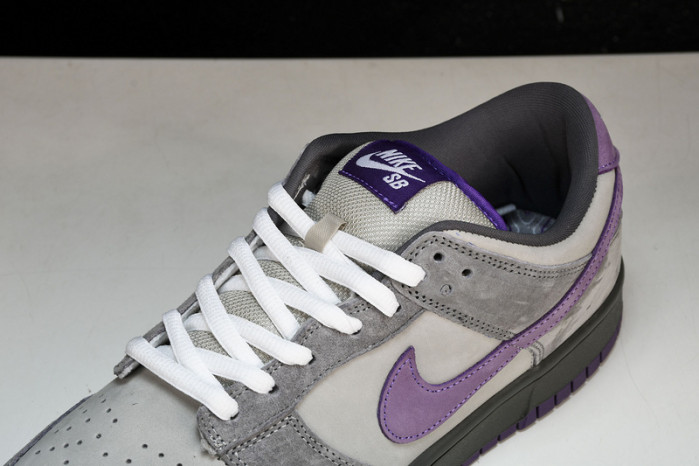 Nike SB Dunk Low Purple Pigeon - 304292-051