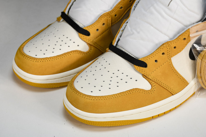 Air Jordan 1 High OG “Yellow Ochre” DZ5485-701