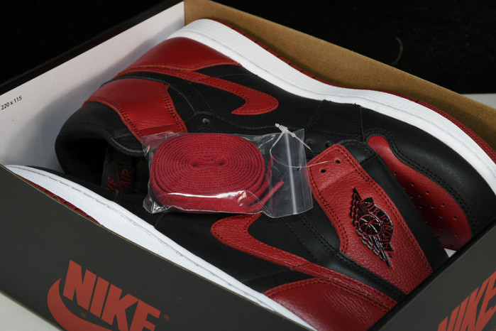 AIR JORDAN 1 RETRO HIGH OG 555088-001