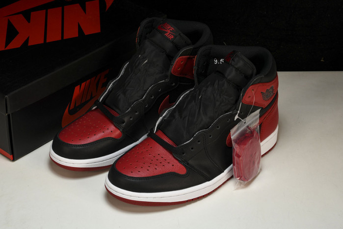 AIR JORDAN 1 RETRO HIGH OG 555088-001