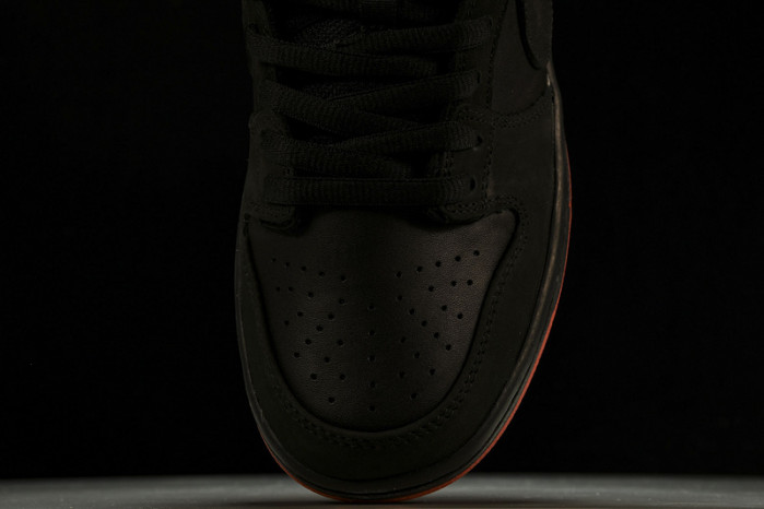 Nike SB Dunk Low Black Pigeon - 883232-008