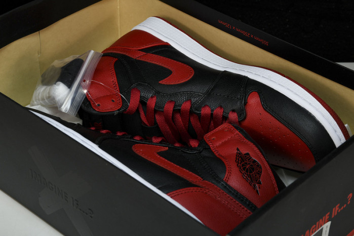 Air Jordan 1 banned 432001-001