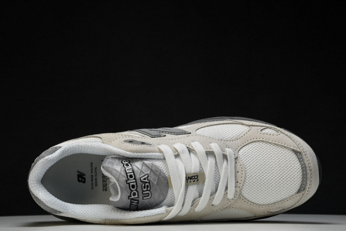 New Balance M990BY3