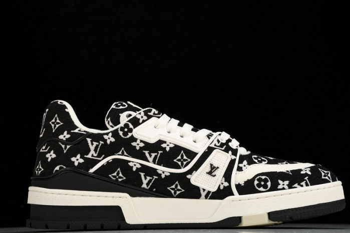 L&V SNEAKERS