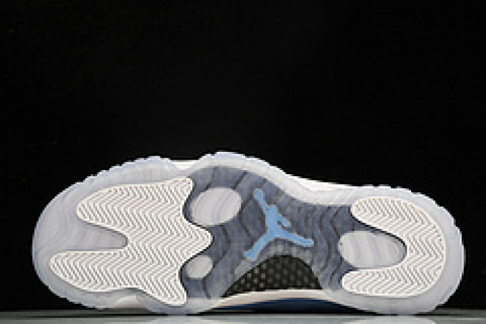 Jordan Ultimate Gift of Flight (11/29) - 717602-900