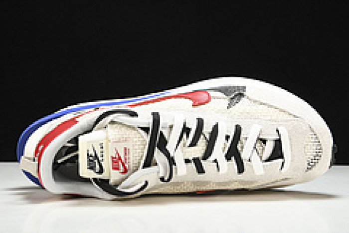 Nike Vaporwaffle Sacai Sail CV1363-100