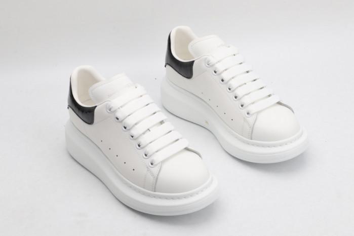 Alexander McQueen sneaker