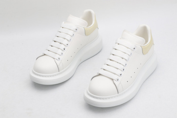 Alexander McQueen sneaker