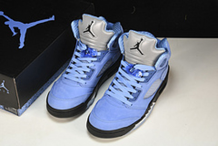 Jordan 5 Retro UNC University Blue Men