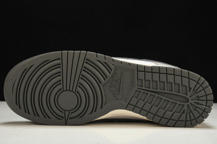 Nike Dunk Low Light Smoke Grey (W) - DD1503-117