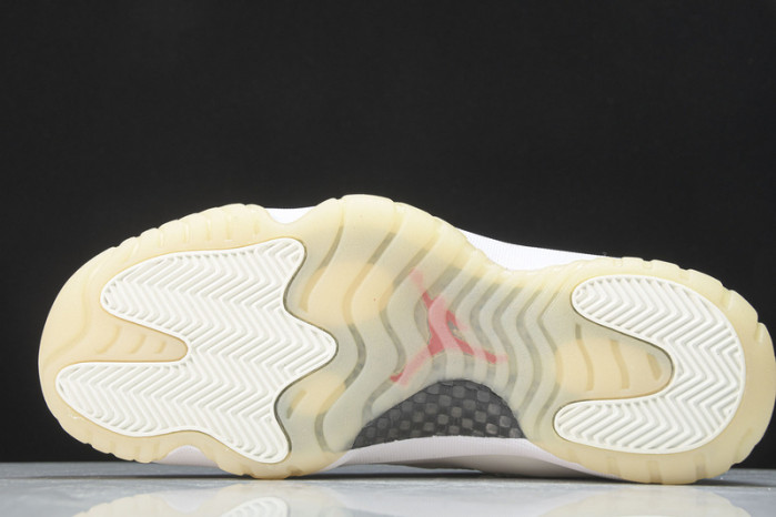 Jordan 11 Retro Platinum Tint - 378037-016