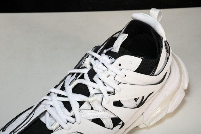 BLEN Track W3SKC-9010