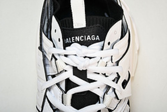 BLEN Track W3SKC-9010