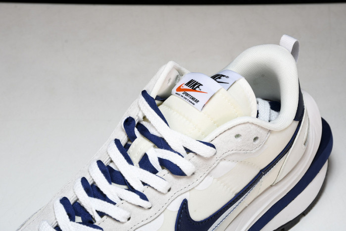 Sacai x Nk VaporWaffle 3.0 DD1875109