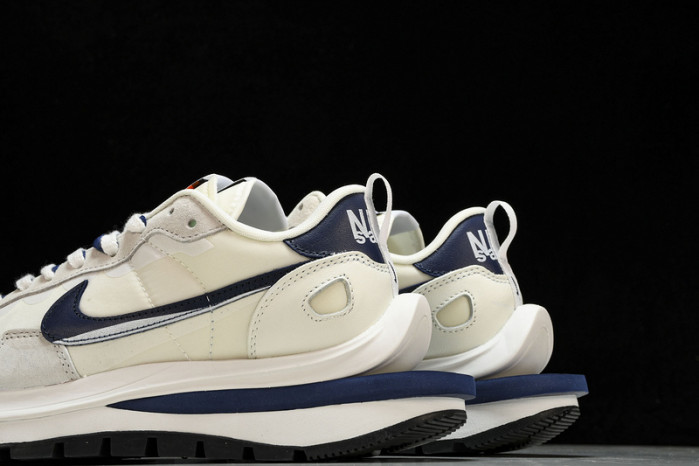 Sacai x Nk VaporWaffle 3.0 DD1875109