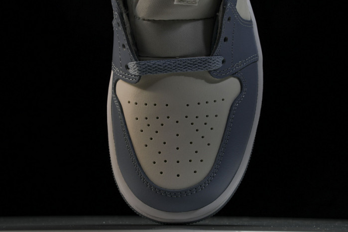 WMNS AIR JORDAN 1 MID BQ6472-140