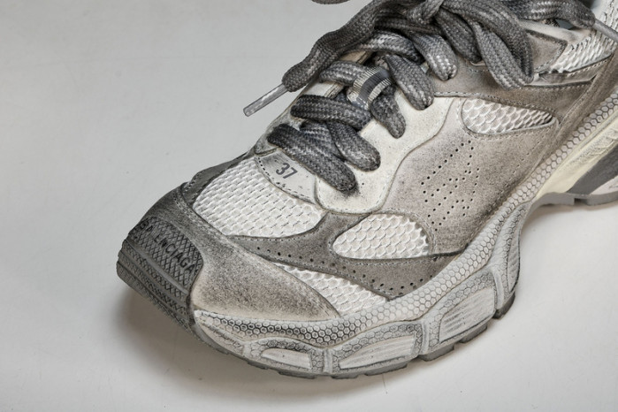 Balenciaga 3XL SUEDE W3XLH-1212